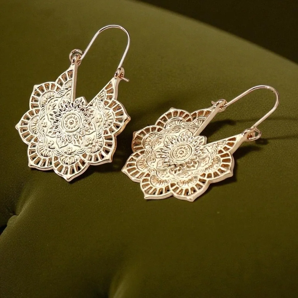 4 Pcs‎ New Gold Native Boho Aztec Patina Earrings Hoop Tribal Ornate Rustic